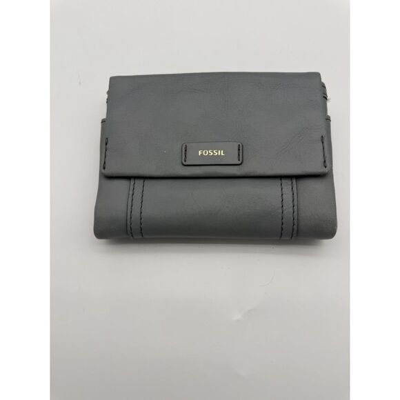 Fossil bi-fold  leather wallet - Picture 1 of 10